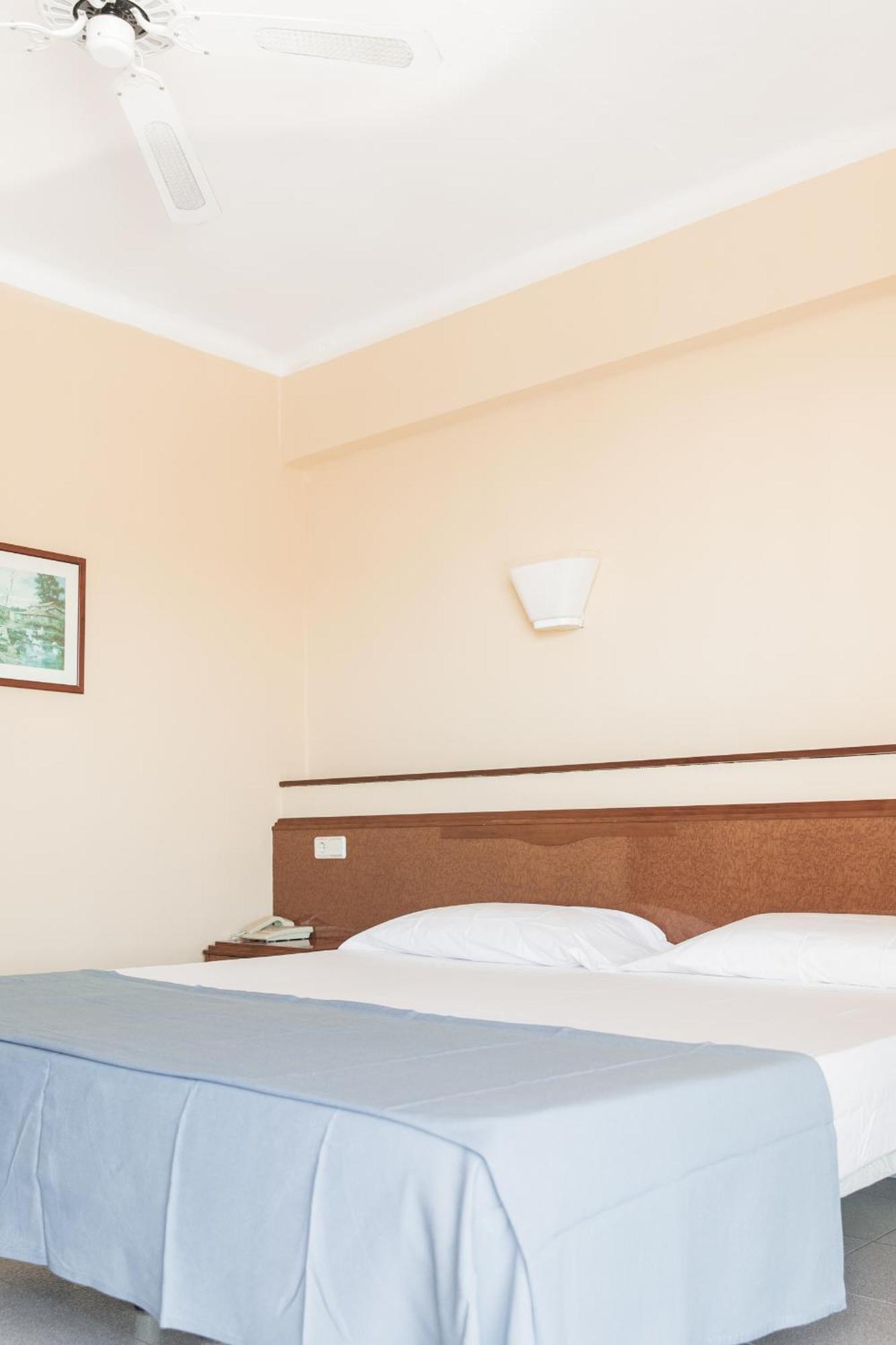 Hotel Golf Beach Santa Ponsa Ngoại thất bức ảnh