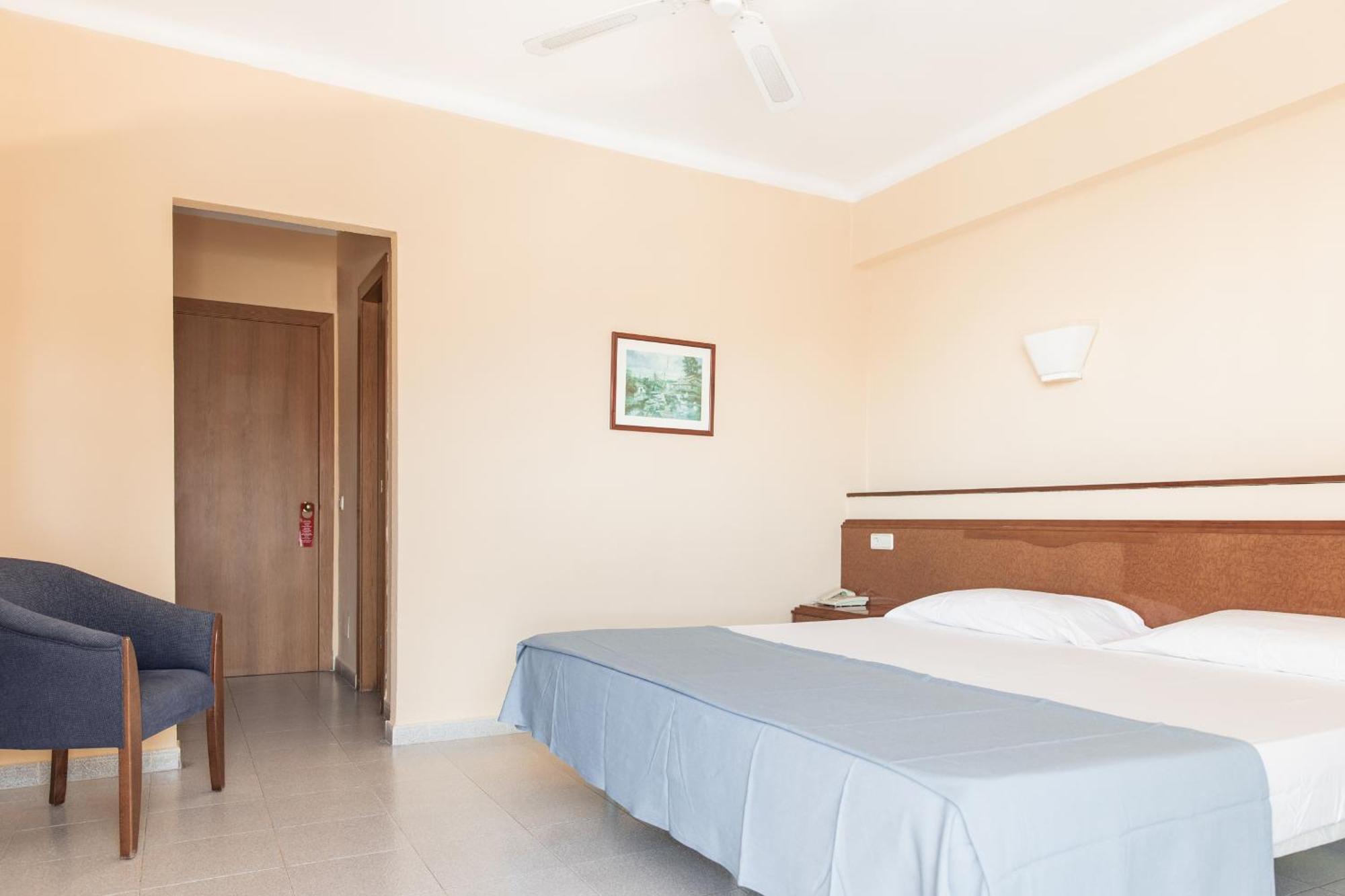 Hotel Golf Beach Santa Ponsa Ngoại thất bức ảnh